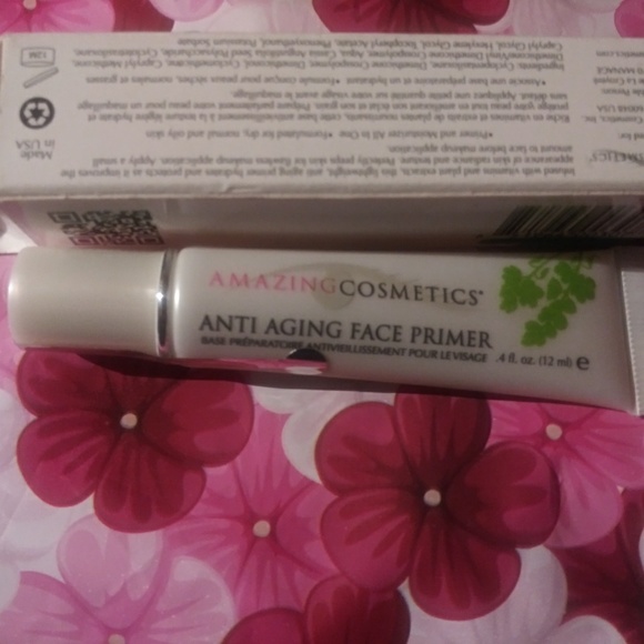 Amazing Cosmetics - Picture 1 of 2